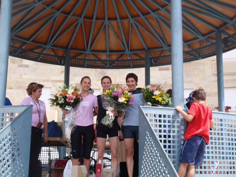 Antonio Echeverría y María Llorens vencedores del Cross Solidario Aranguren - Ruanda
